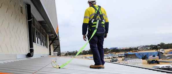 How to choose the right safety harness? - Safemaster Safety Products